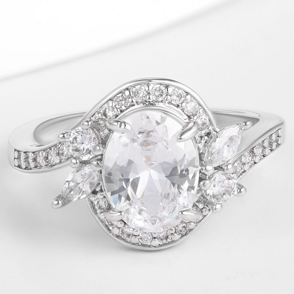 Pozlacená slitina Prsten s Bílým Emporia® Křišťálem přibližná hmotnost: 10 gramů