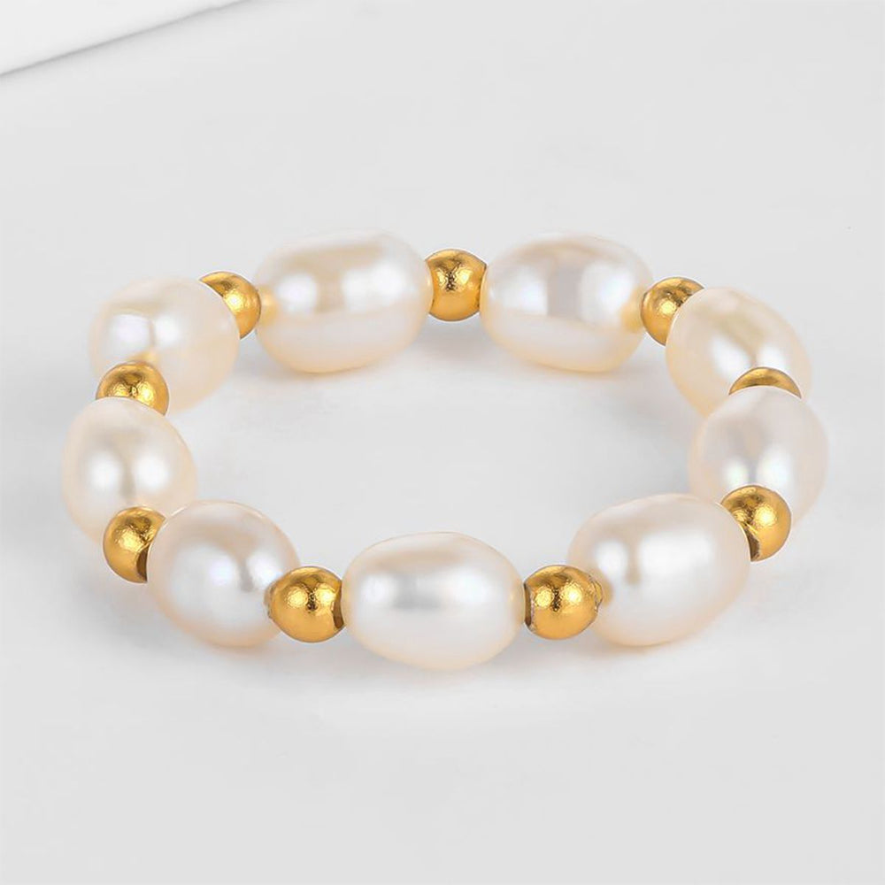 Pozlacená slitina Prsten  přibližná hmotnost: 10 gramů