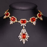 Pozlacená Slitinová Sada s Červeným Emporia® Křišťálem a Bílým Emporia® Křišťálem ( Náhrdelník+Náušnice )