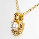 Pozlacená slitina - Sada s Bílou Sladkovodní Perlou a Bílým Emporia® Křišťálem - Karátové číslo: 3.41. přibližná hmotnost: 10 gramů ( Náhrdelník+Náušnice+Přívěsek )