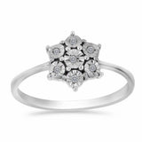 Stříbro 925/1000 - Prsten s Bílým Diamantem - Karátové číslo: 0.05. přibližná hmotnost: 2.5 gramů