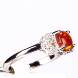 Stříbro 925/1000 Prsten s Oranžovým Opálem z Lega Dembi a Bílým Topazem - Karátové číslo: 0.66. přibližná hmotnost: 2.83 gramů