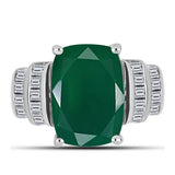 Stříbro 925/1000 - Prsten se Zeleným Chalcedonem a Bílým Zirkonem - Karátové číslo: 7.52. přibližná hmotnost: 6.19 gramů