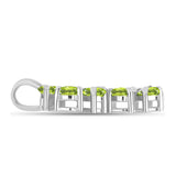 Stříbro 925/1000 - Přívěsek s Čchang-pajským Peridotem - Karátové číslo: 2.61. přibližná hmotnost: 2.82 gramů