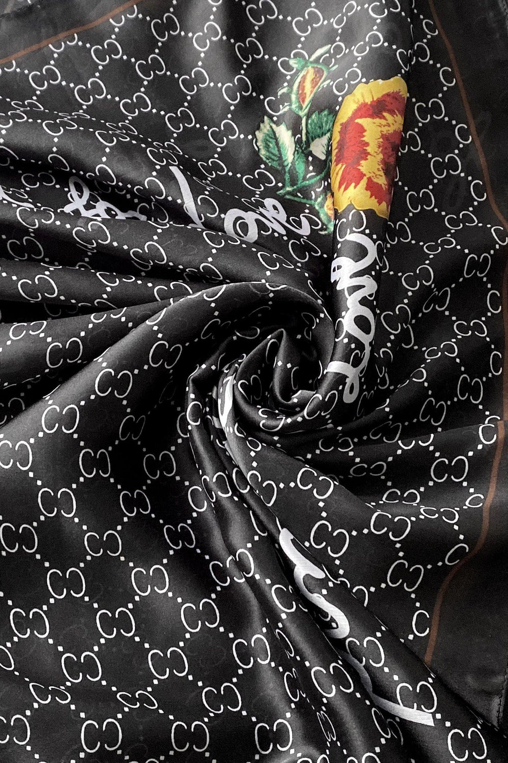 Hedvábná šála-šátek, 90 cm x 180 cm, s ozdobným textem, černá - Multilady.cz