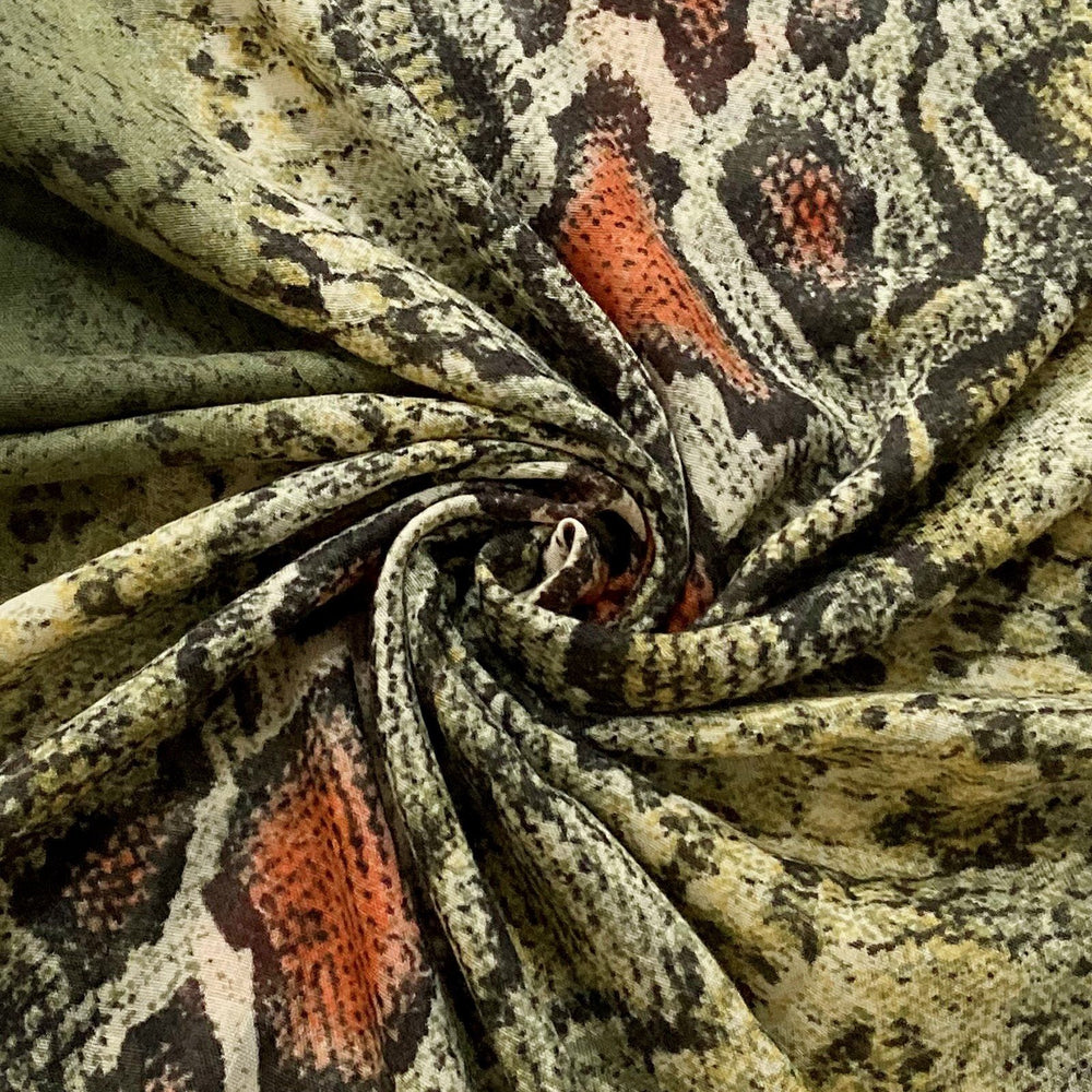 Zelená Šála-šátek s Hadím vzorem, 90 cm x 190 cm
